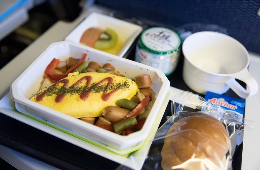 Why Does Airline Food Taste Bad?